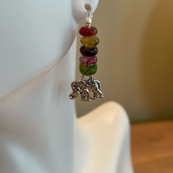 HAND CRAFTED ELEPHANT BOHO PIERCED EARRINGS Multicolored Rainbow - Picture 1 of 12